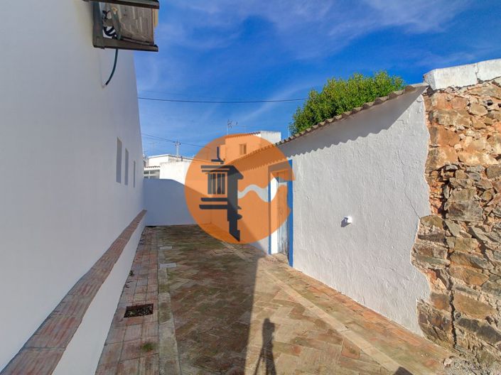 Image No.34-4 Bed House for sale