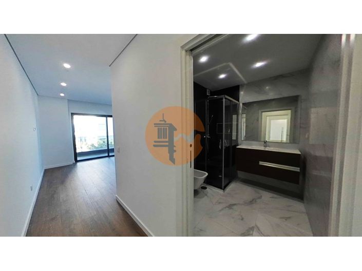 Image No.21-2 Bed Apartment for sale