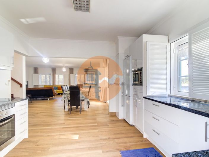 Image No.11-4 Bed House for sale