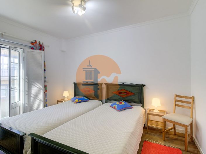 Image No.20-4 Bed House for sale