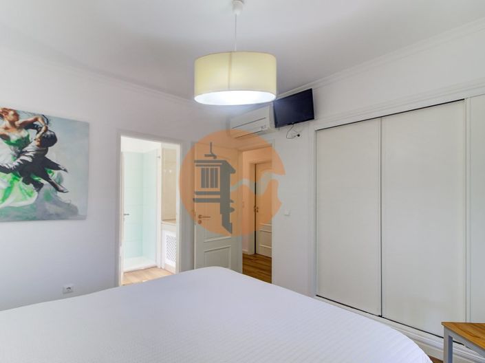 Image No.28-4 Bed House for sale