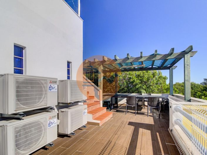 Image No.34-4 Bed House for sale