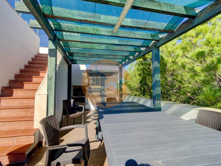 Image No.38-4 Bed House for sale