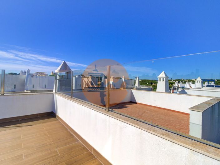 Image No.41-4 Bed House for sale