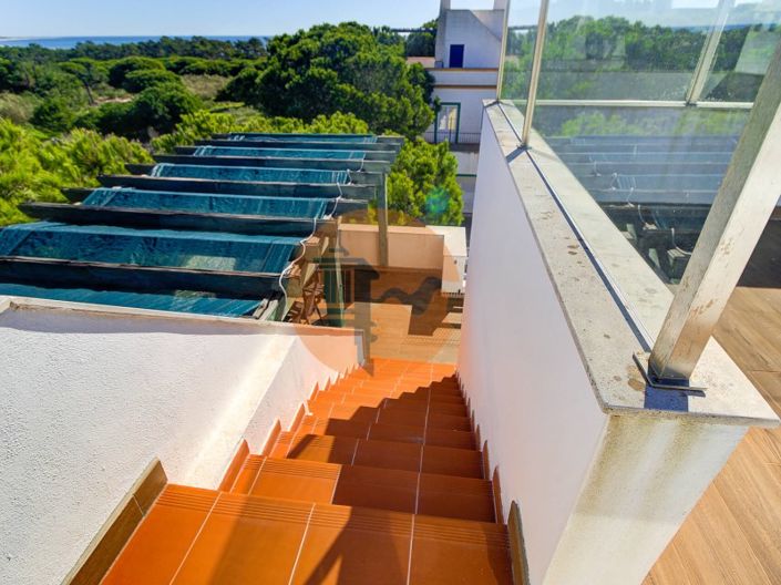 Image No.43-4 Bed House for sale