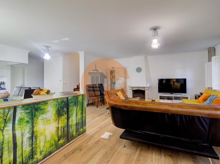 Image No.5-4 Bed House for sale