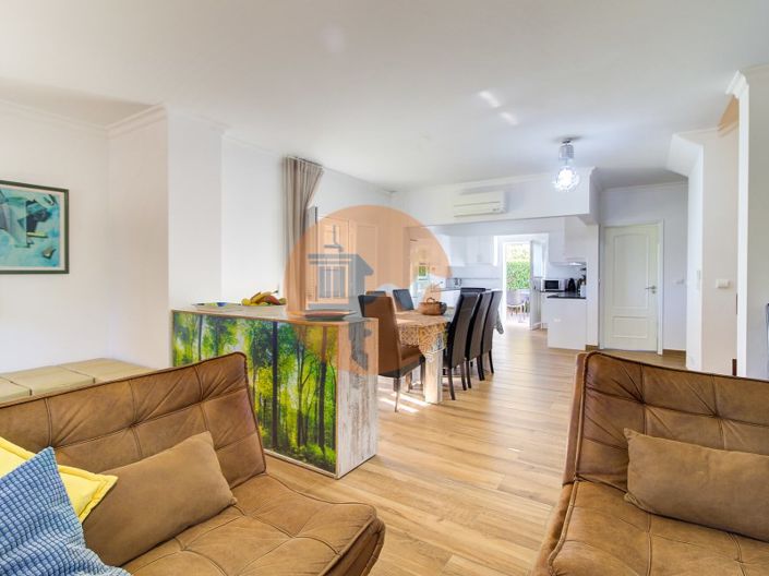 Image No.7-4 Bed House for sale