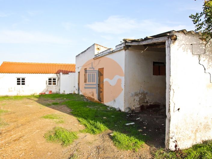 Image No.10-3 Bed House for sale