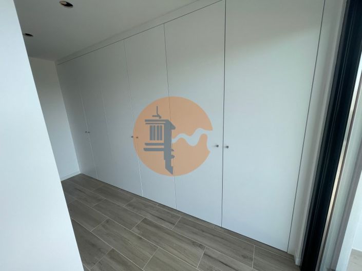 Image No.11-4 Bed House for sale