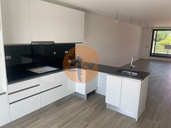 Image No.20-4 Bed House for sale