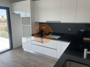 iddfee7a01-0000-0500-0000-000012f499c4