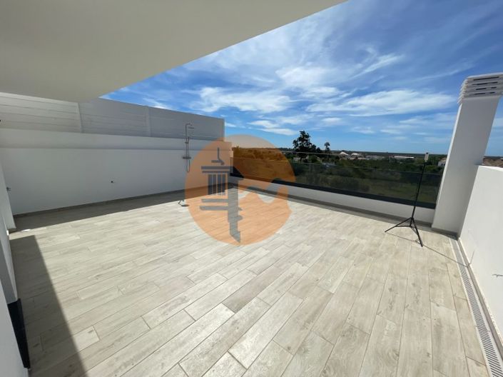 Image No.46-4 Bed House for sale