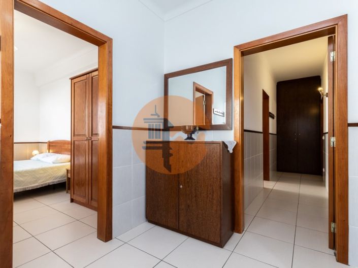 Image No.101-12 Bed Property for sale