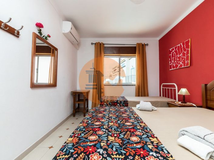 Image No.122-12 Bed Property for sale