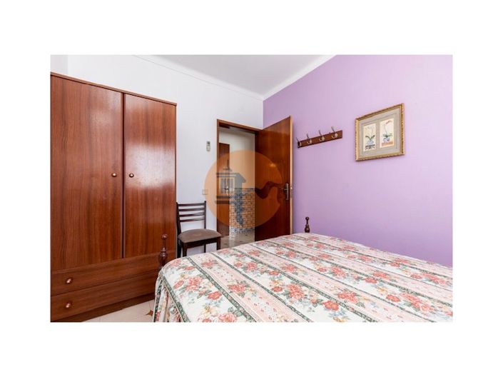 Image No.135-12 Bed Property for sale