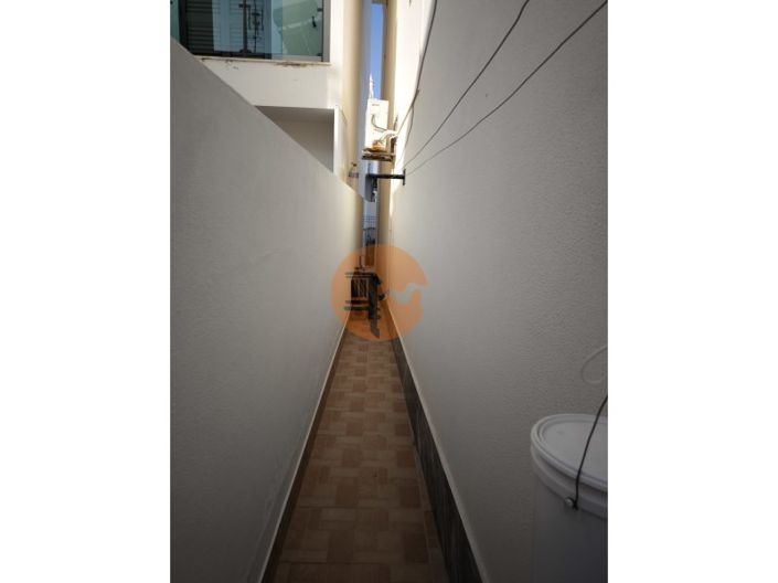 Image No.25-12 Bed Property for sale