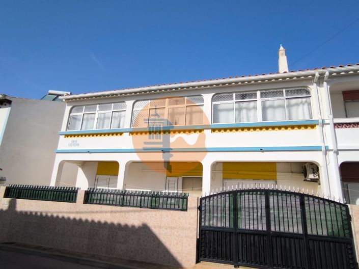 Image No.29-12 Bed Property for sale