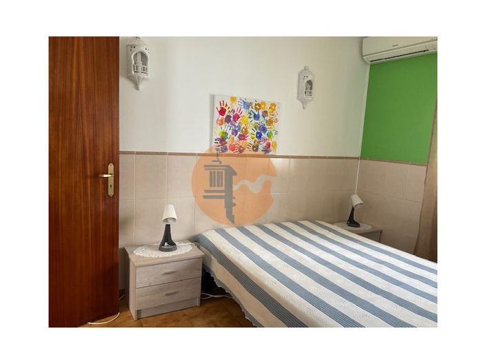 Image No.31-12 Bed Property for sale