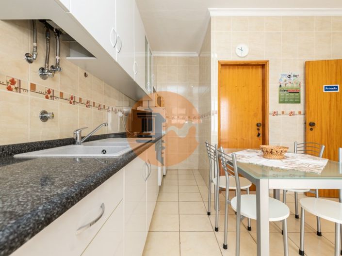 Image No.43-12 Bed Property for sale