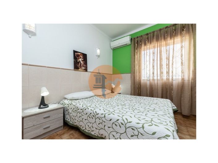 Image No.71-12 Bed Property for sale