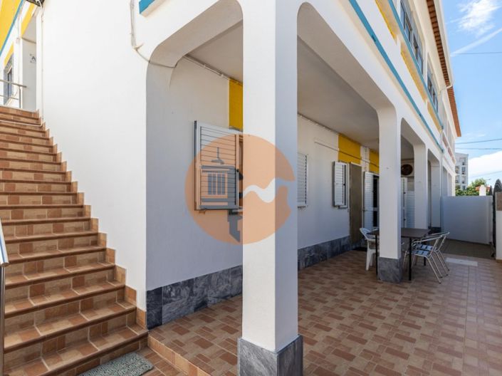 Image No.9-12 Bed Property for sale