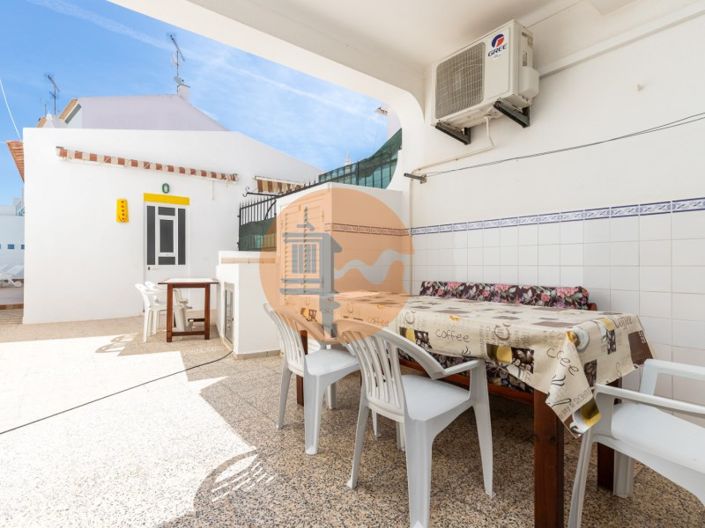 Image No.11-12 Bed House for sale