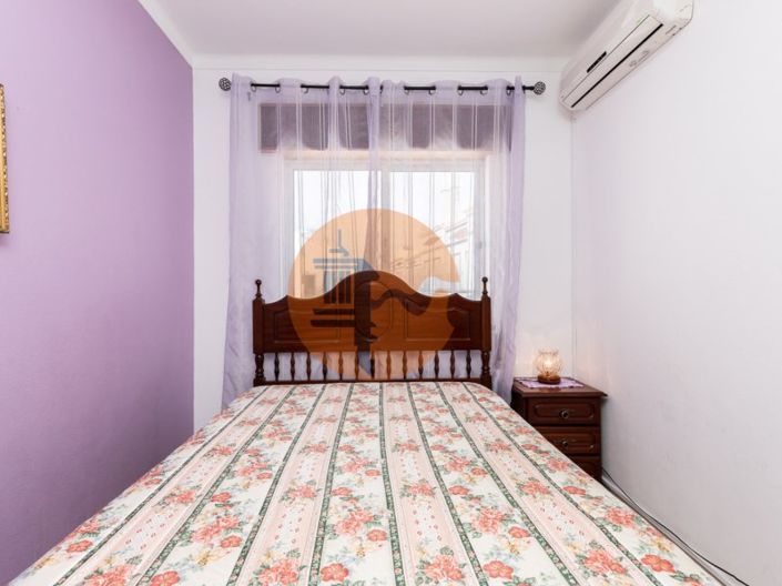 Image No.111-12 Bed House for sale