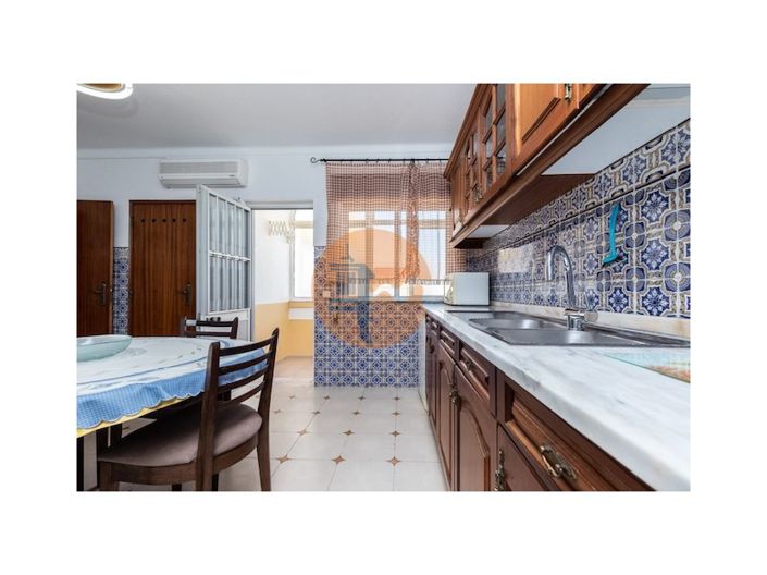 Image No.113-12 Bed House for sale