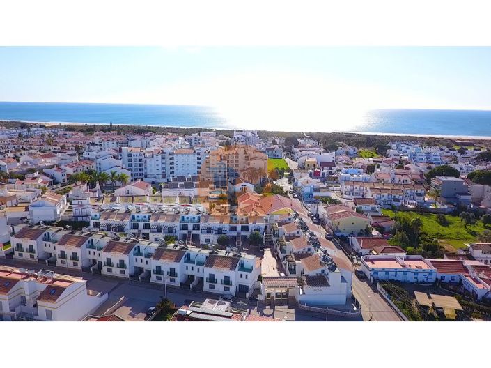 Image No.137-12 Bed House for sale