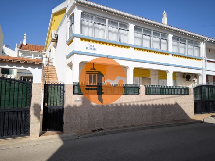 Image No.29-12 Bed House for sale