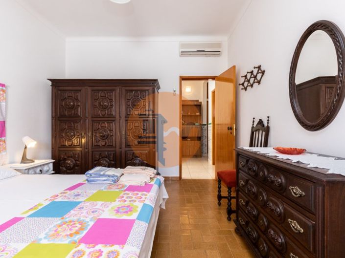 Image No.55-12 Bed House for sale