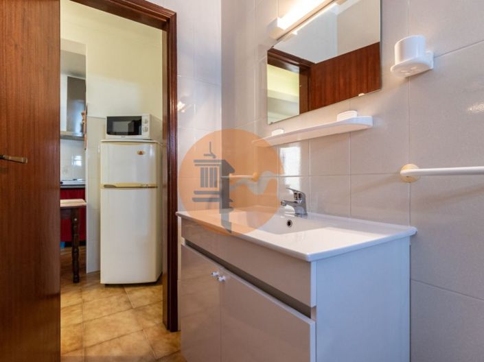 Image No.74-12 Bed House for sale