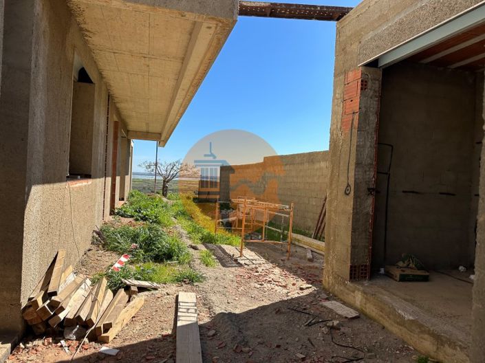 Image No.17-3 Bed House for sale