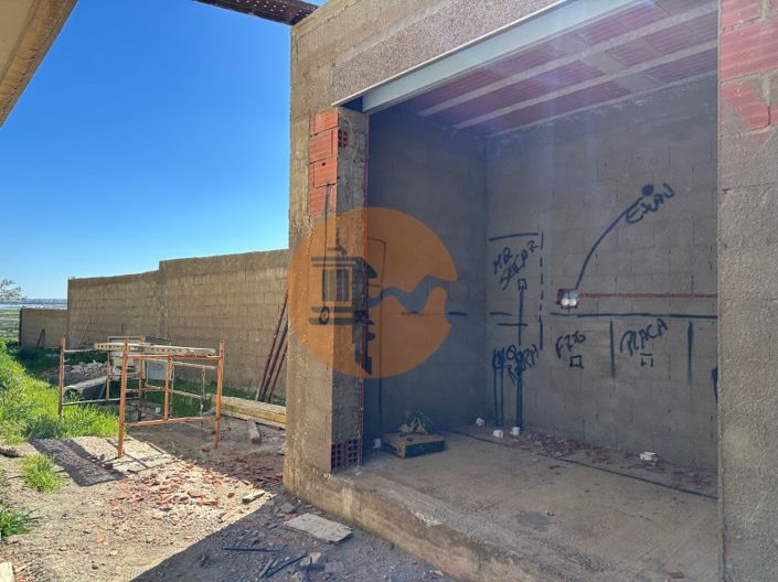 Image No.19-3 Bed House for sale