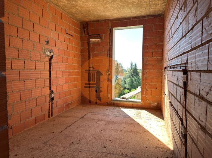 Image No.23-3 Bed House for sale