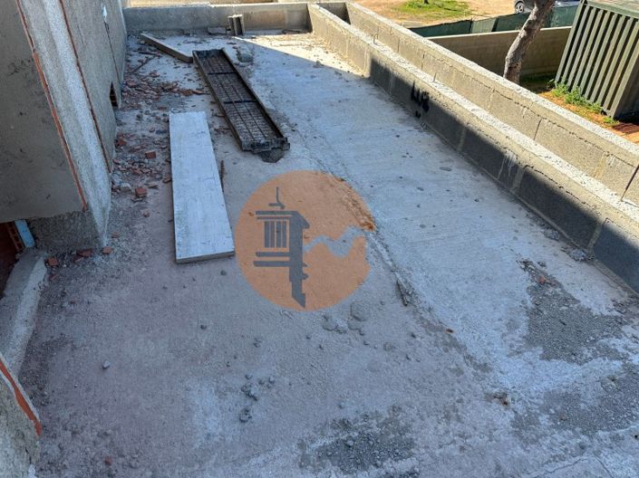 Image No.24-3 Bed House for sale