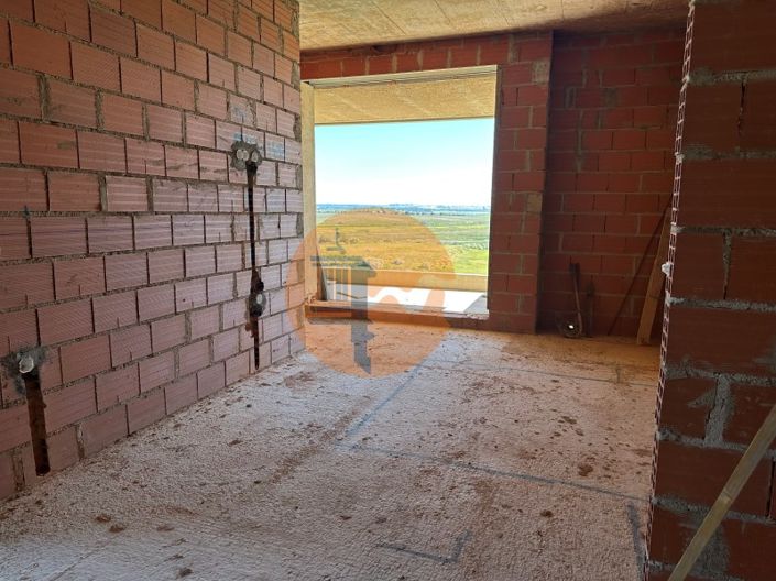 Image No.33-3 Bed House for sale