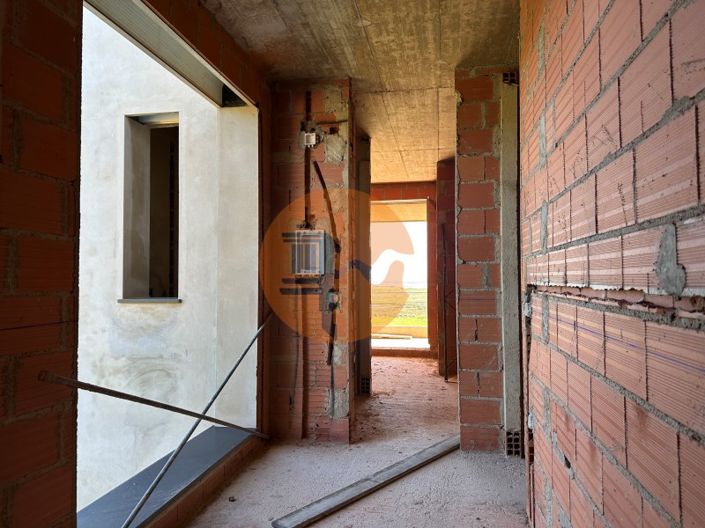 Image No.38-3 Bed House for sale