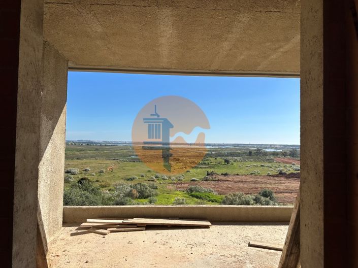 Image No.40-3 Bed House for sale