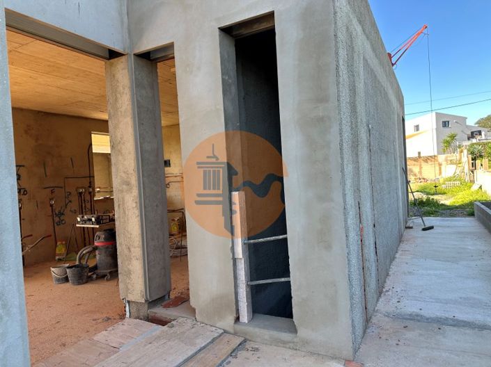 Image No.43-3 Bed House for sale