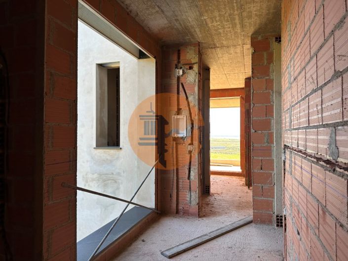 Image No.44-3 Bed House for sale