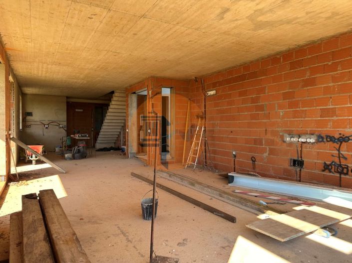 Image No.50-3 Bed House for sale