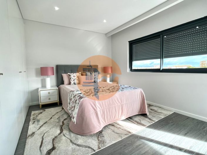 Image No.15-3 Bed Apartment for sale