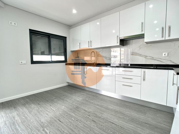 Image No.2-3 Bed Apartment for sale