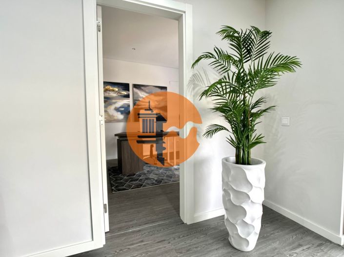 Image No.26-3 Bed Apartment for sale