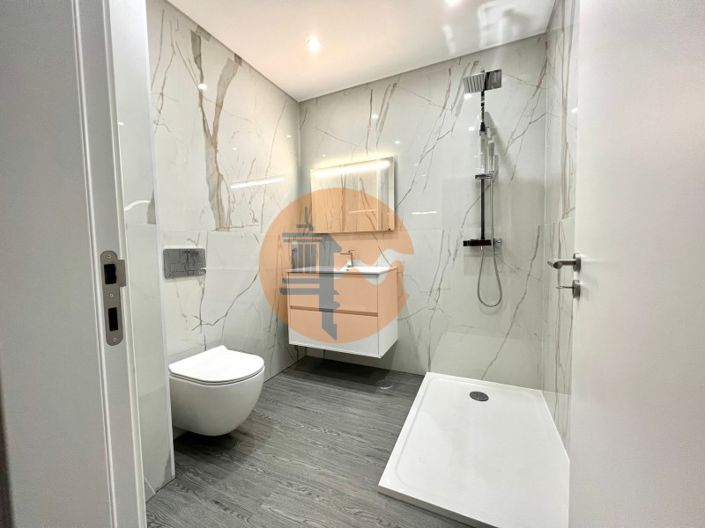 Image No.27-3 Bed Apartment for sale