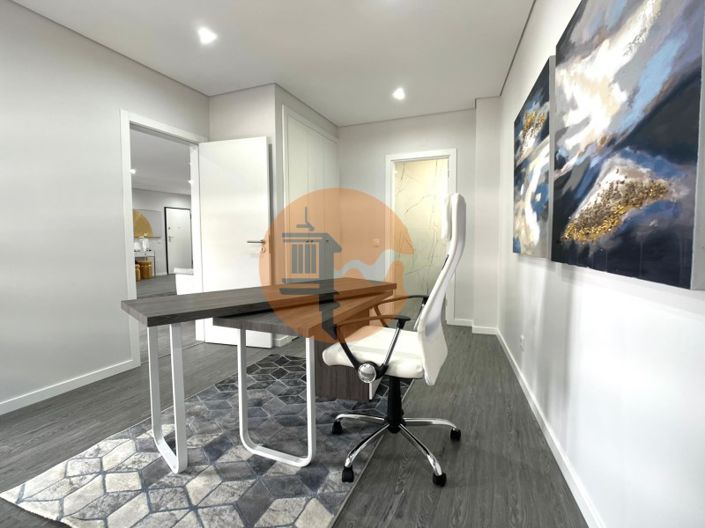 Image No.4-3 Bed Apartment for sale