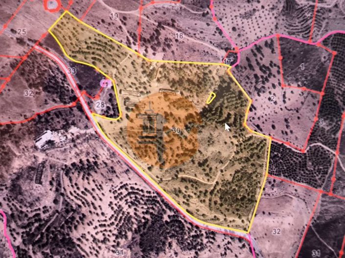 Image No.2-2 Bed Farmhouse for sale