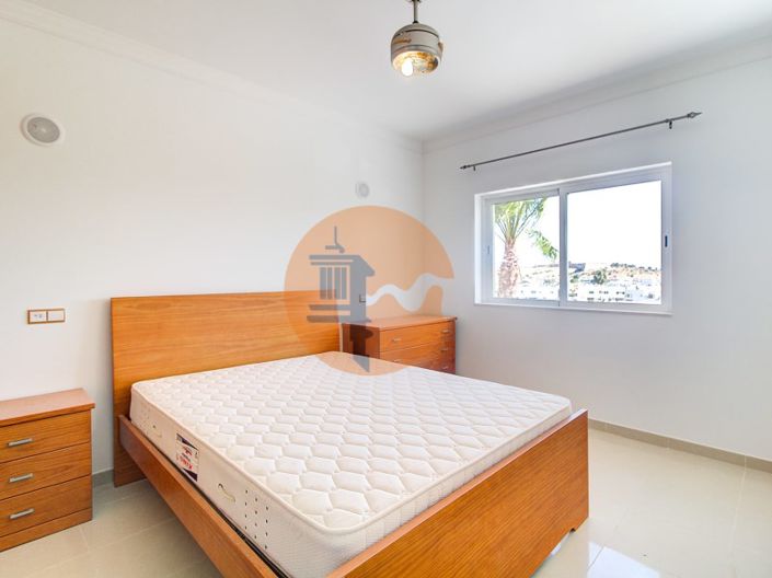 Image No.17-4 Bed House for sale