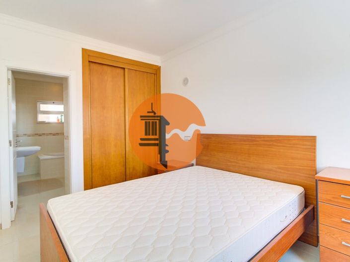 Image No.18-4 Bed House for sale